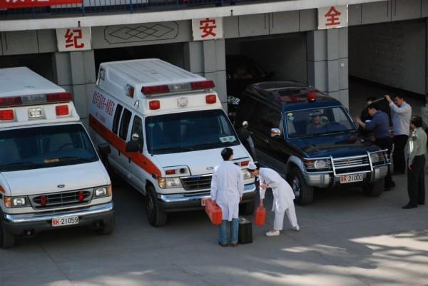 丹巴县救护车转院
